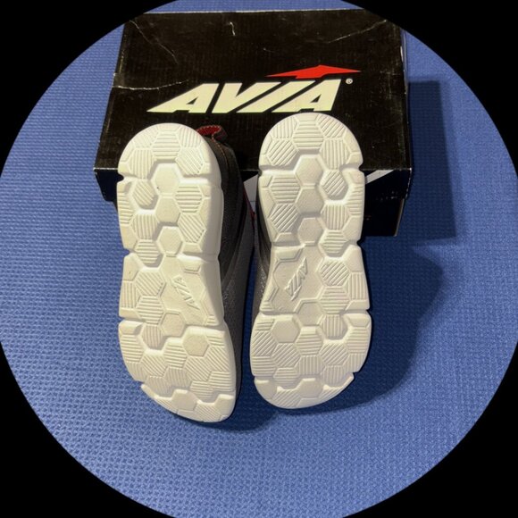 AVI-Blitz Steel Gray/Jet Black/Chinese Red Boys Size 3 Sneakers - Picture 9 of 10